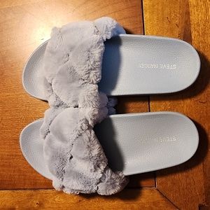 EUC Steve Madden slippers